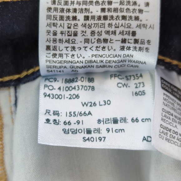 Levi’s 721 premium Women’s High Rise Dark Wash Skinny Jeans SZ 26W/30L - Picture 16 of 16